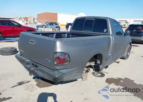 2002 Ford F-150 Lightning z USA, uszkodzony, nr VIN 2FTZF07332CA32183